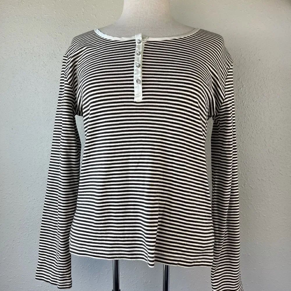 NWT Wear It Women’s Top Size 2